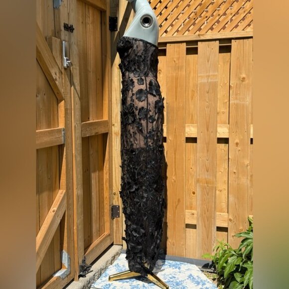 🆕 BRONX & BANCO 🧿 NWOT Jasmine Noir Floral Embroidered Maxi Dress, Sz M US 6 - Picture 9 of 14